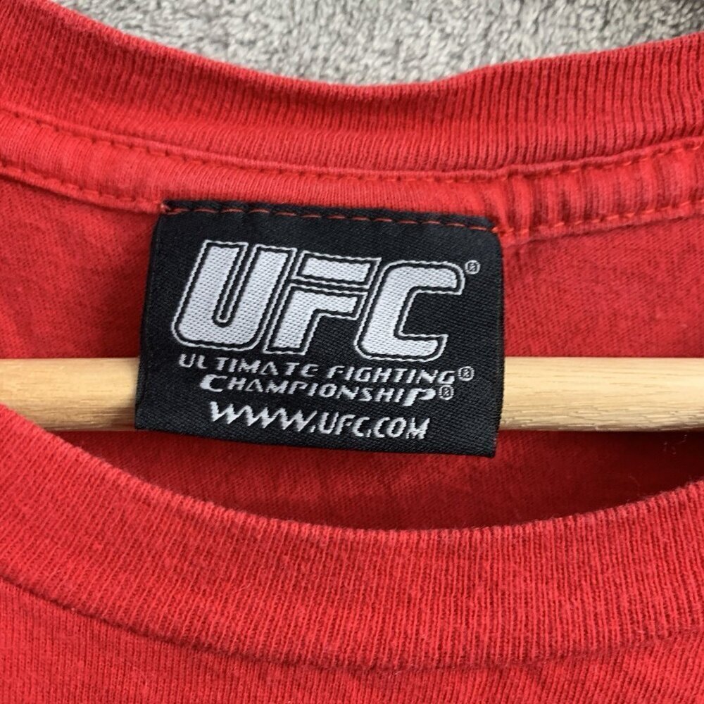 UFC Gym Shirt Mens XL Red Ultimate Fighting Championship Las Vegas 2008 MMA Tee - Picture 5 of 7